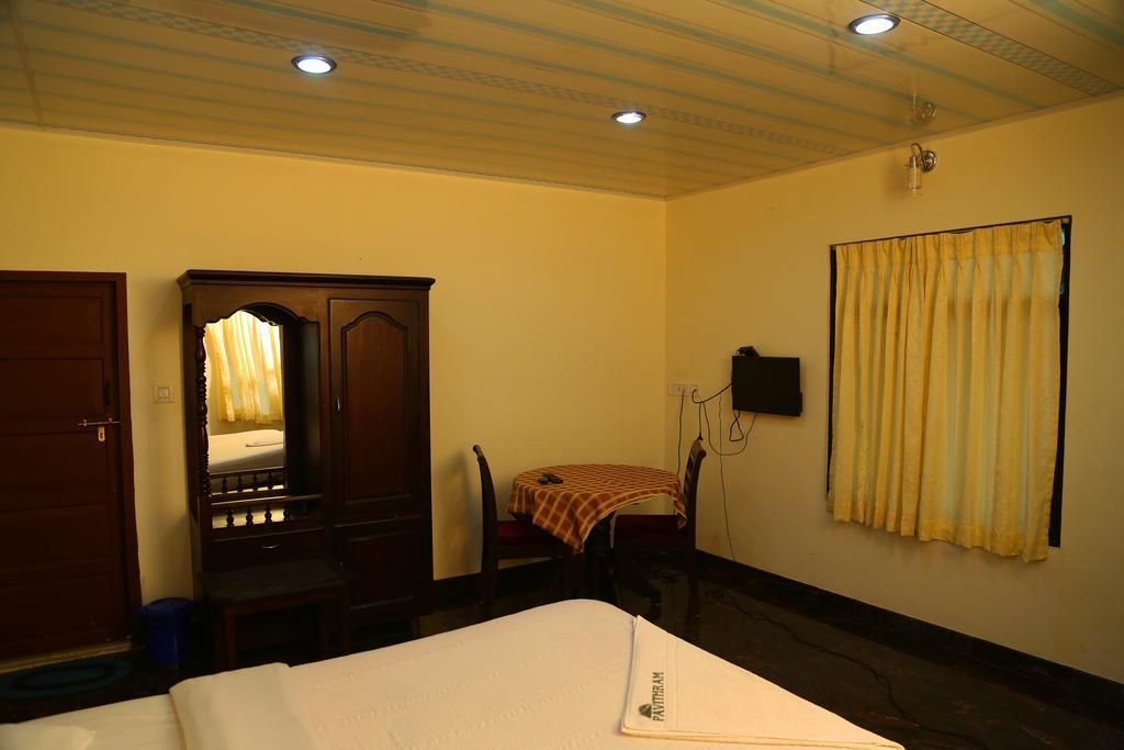 Pavithram Homestay Munnar Exterior photo